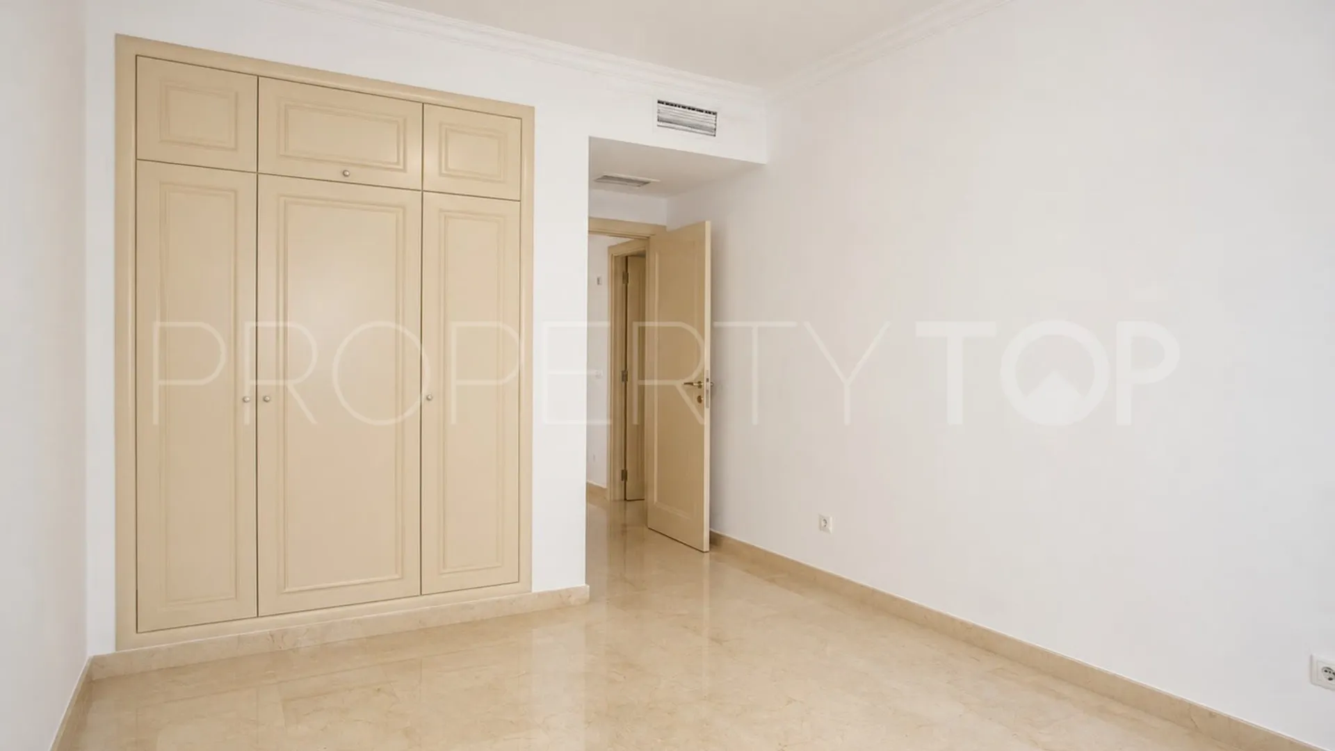For sale Montebello Hills apartment