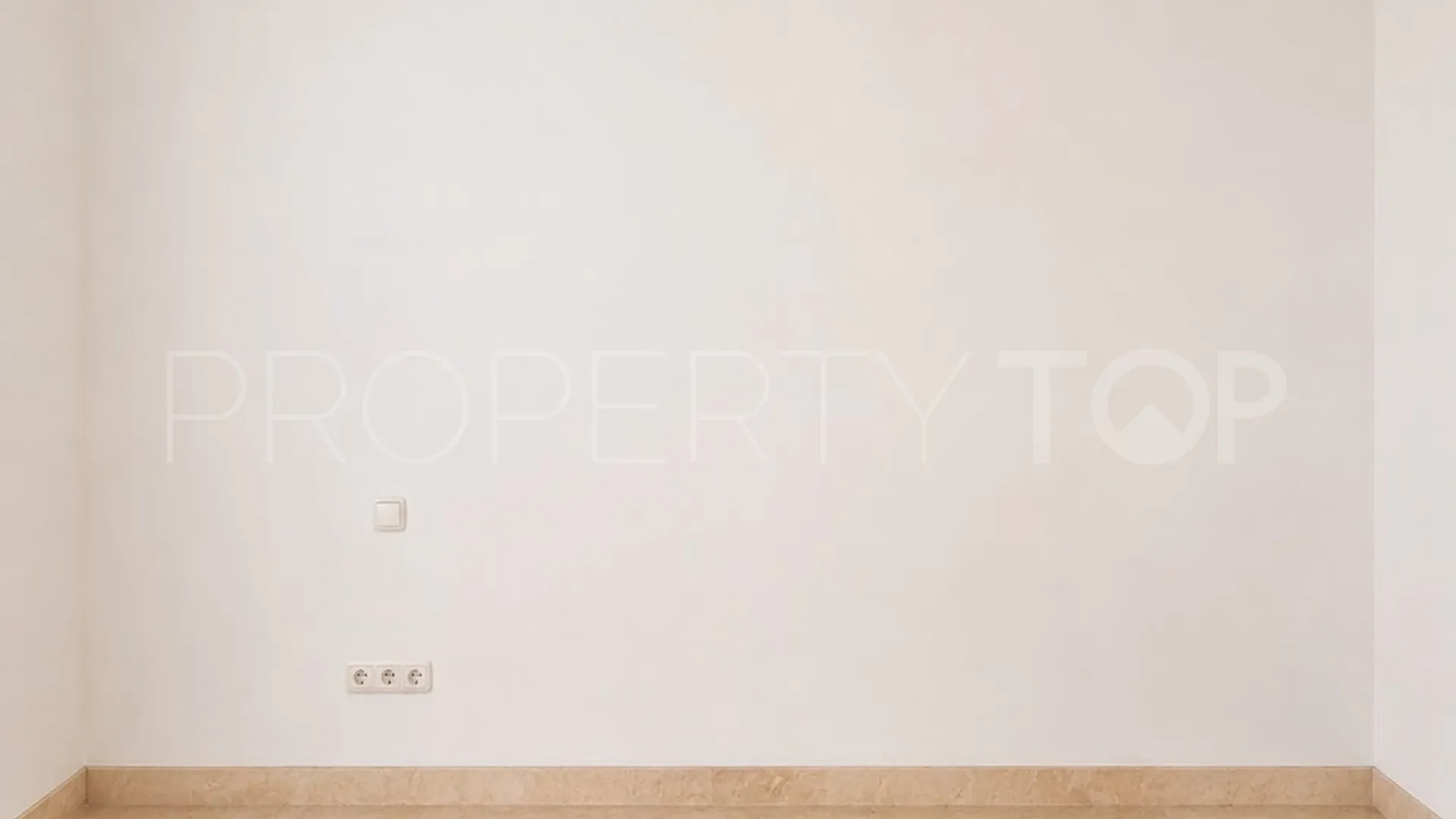 For sale Montebello Hills apartment