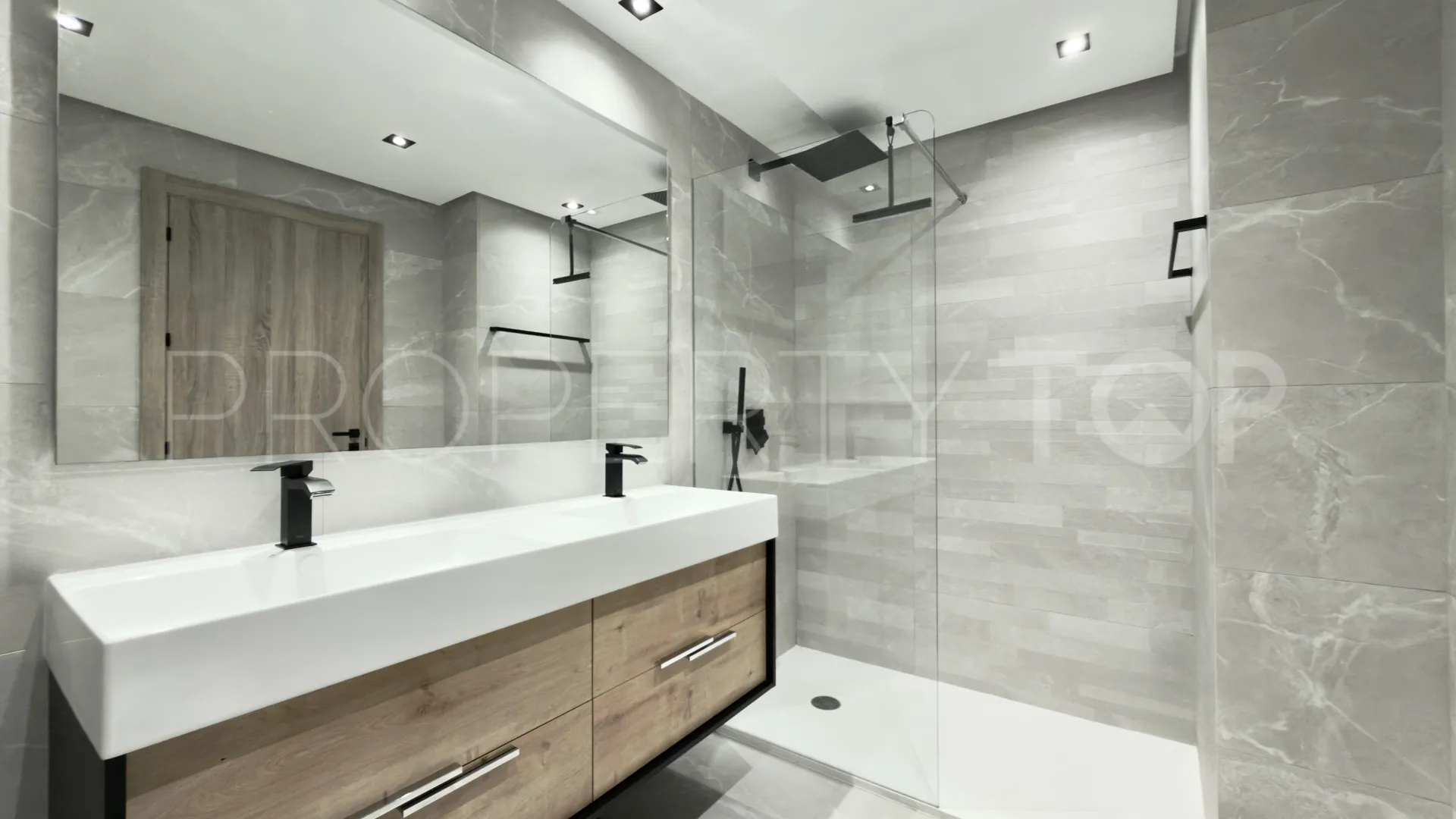 Apartamento planta baja en venta en Almazara Hills