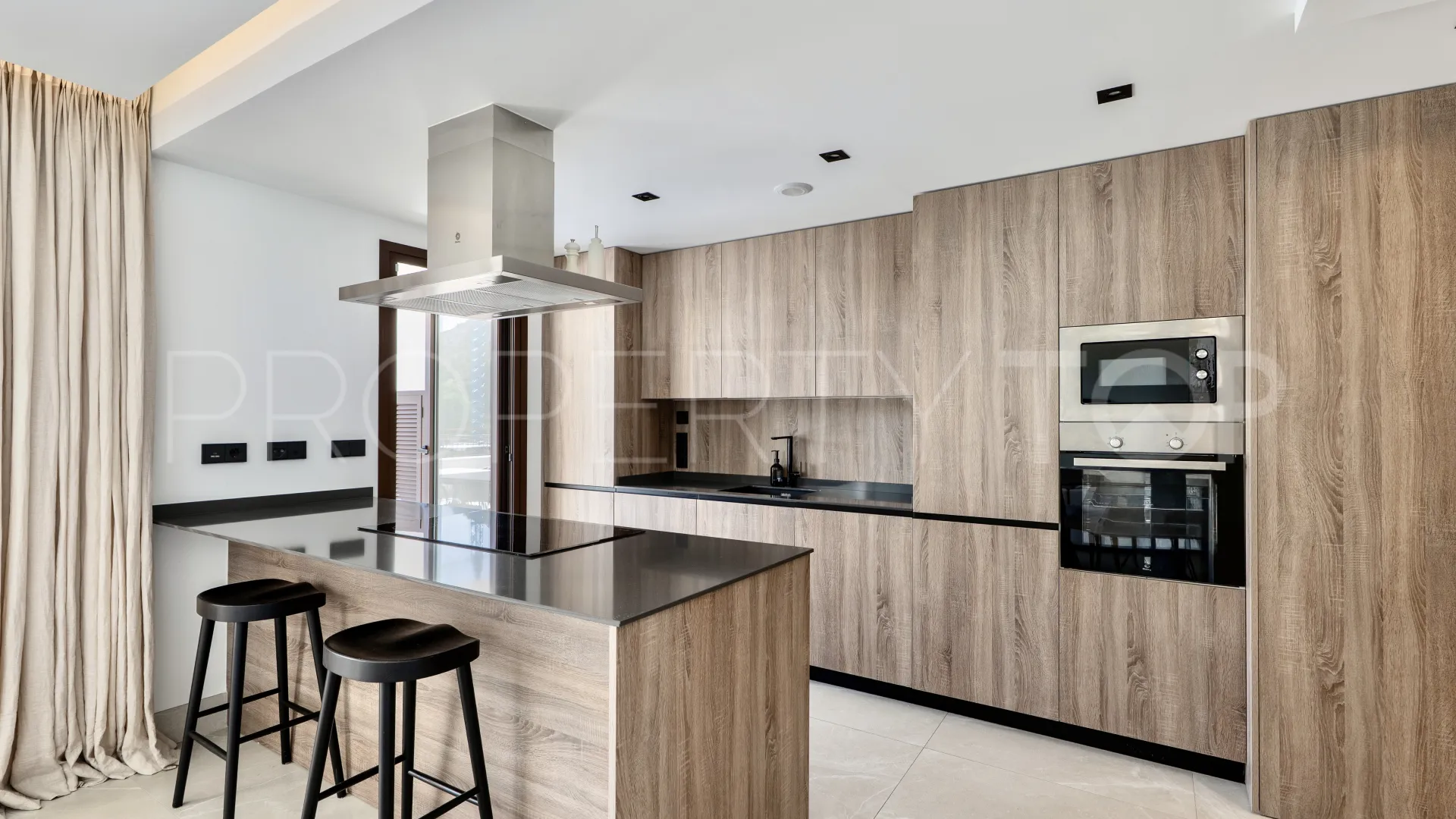 Apartamento planta baja en venta en Almazara Hills