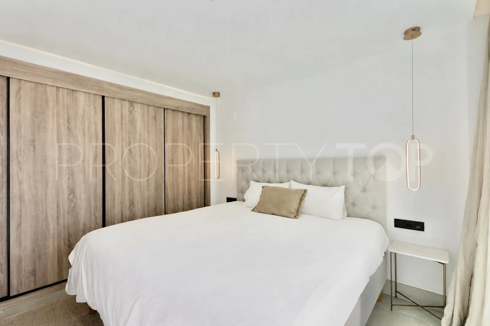 Apartamento planta baja en venta en Almazara Hills
