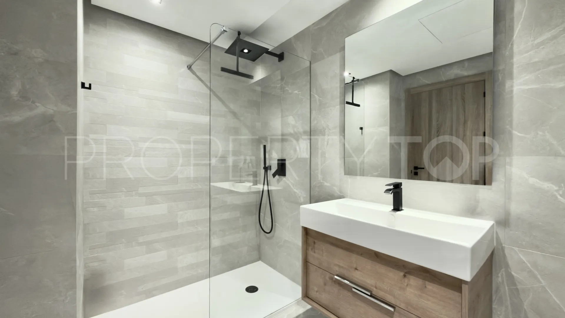 Apartamento planta baja en venta en Almazara Hills