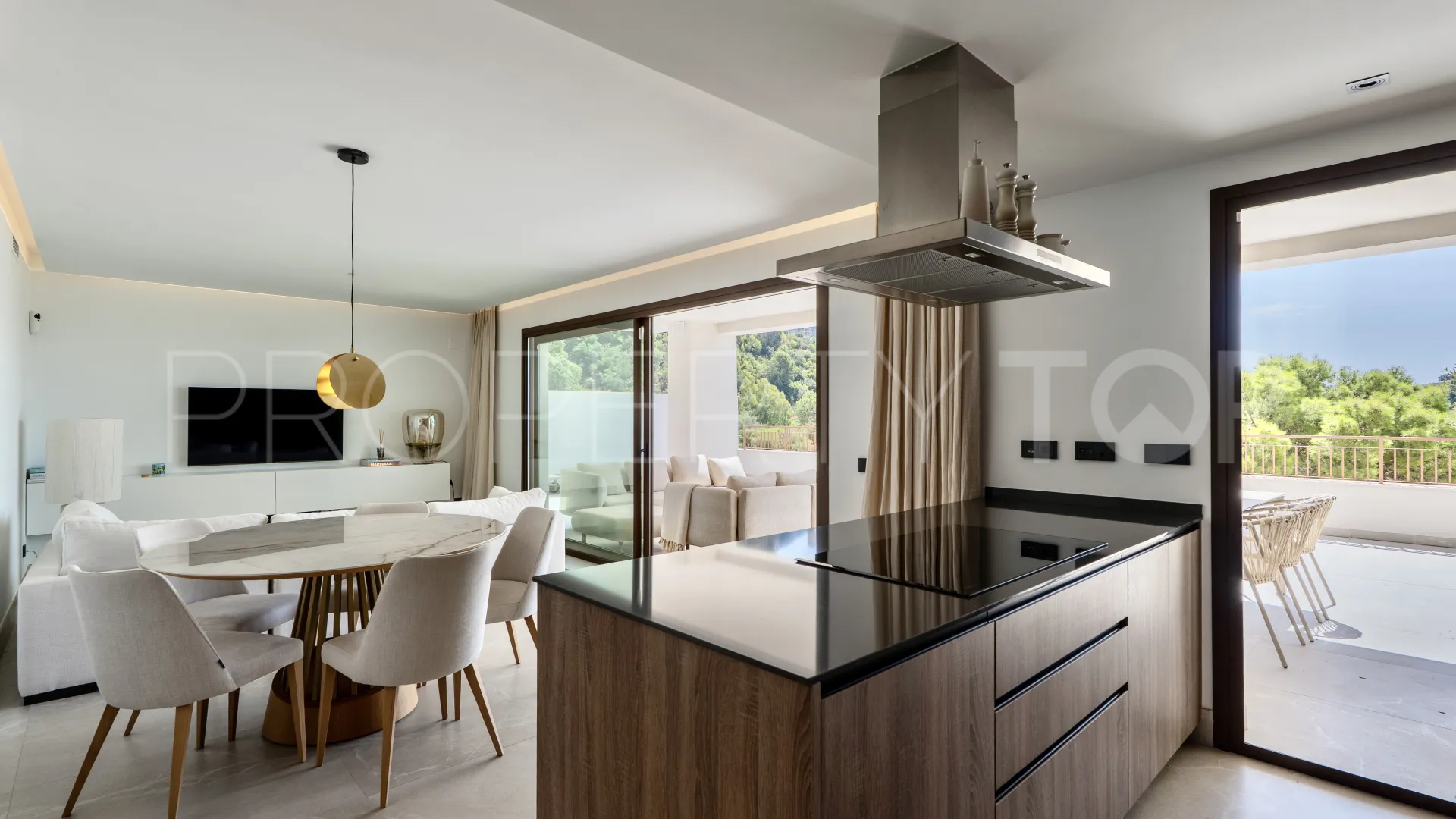 Apartamento planta baja en venta en Almazara Hills