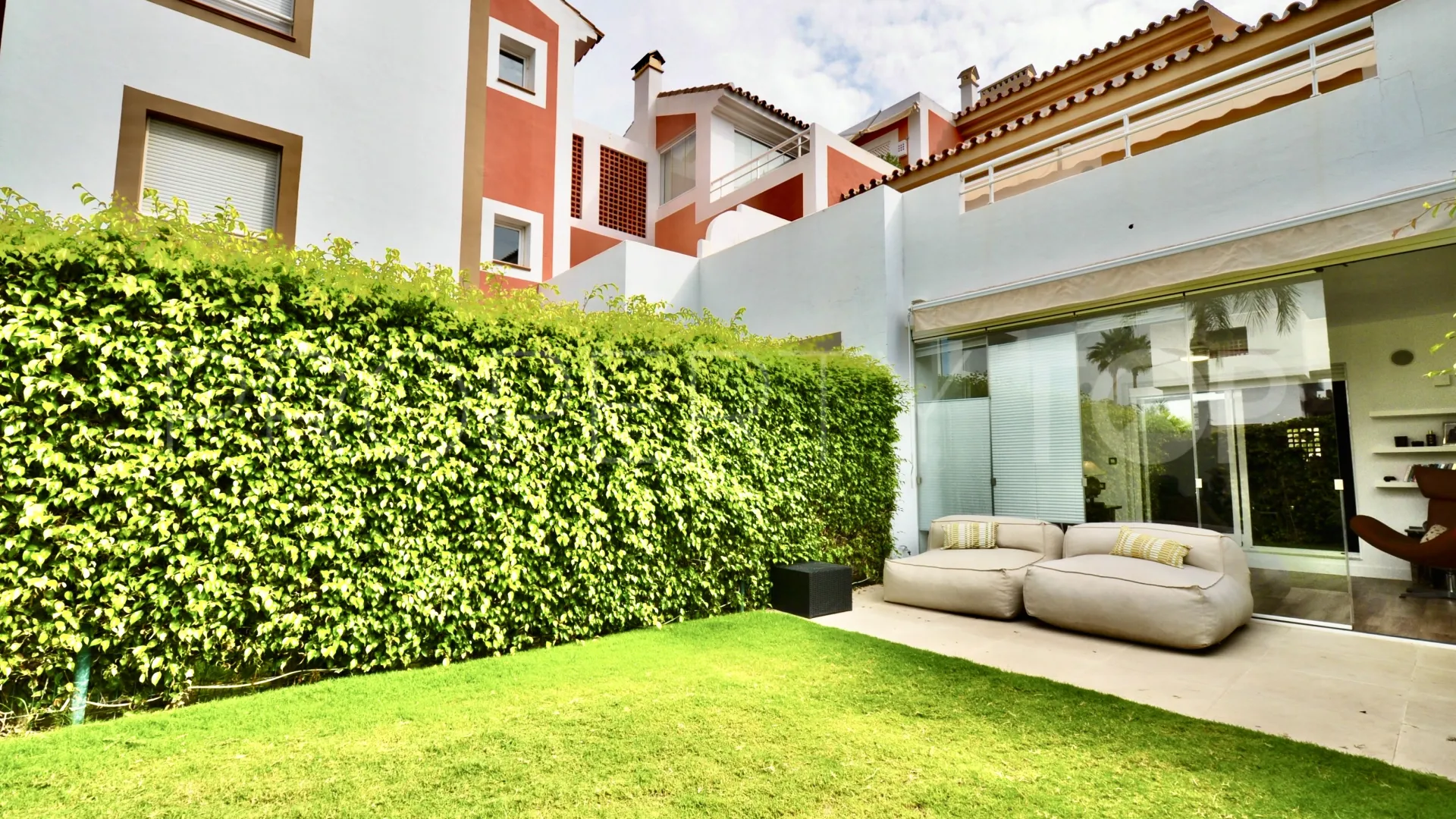 Ground floor apartment in Cortijo del Mar for sale