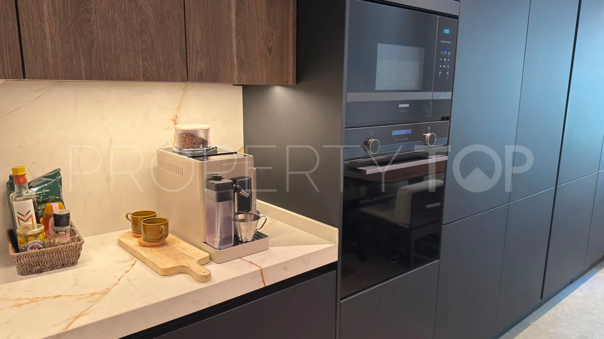 For sale Sierra Blanca 3 bedrooms apartment