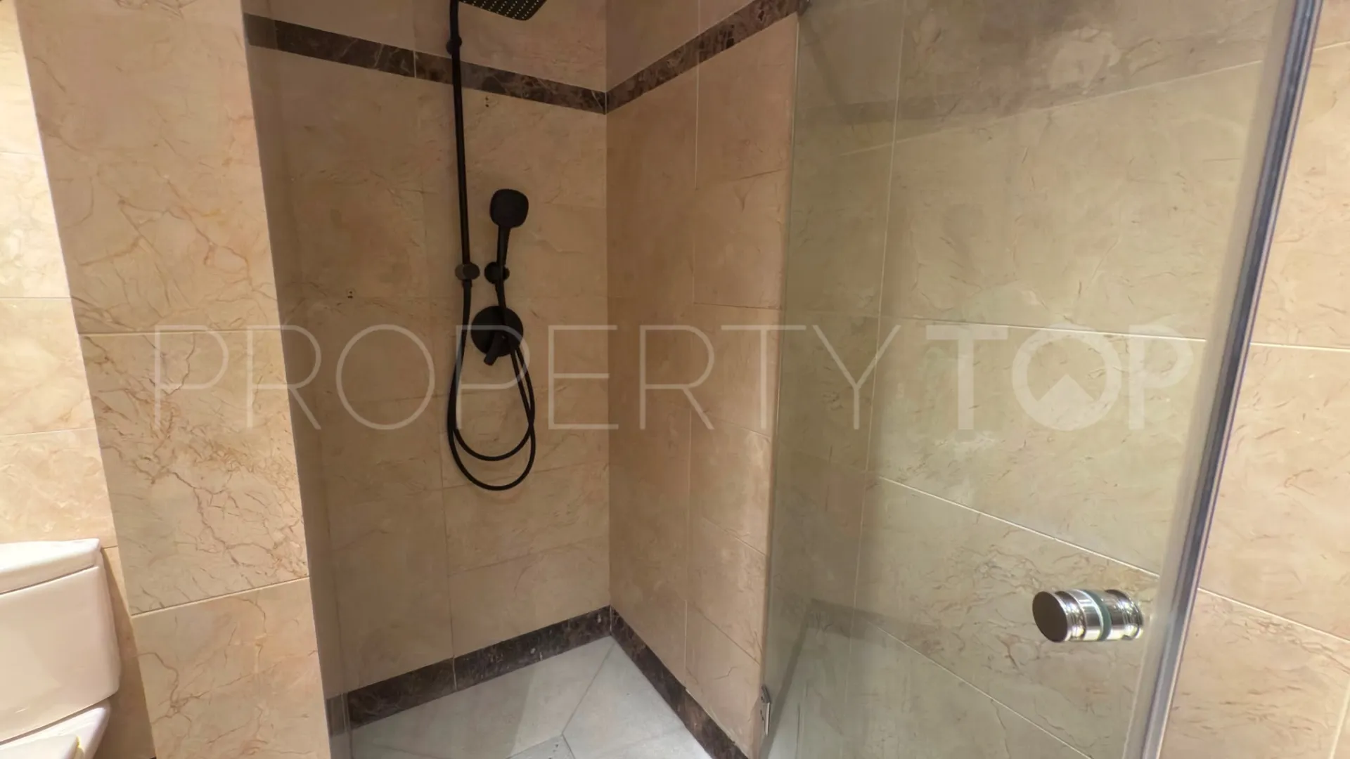 For sale Sierra Blanca 3 bedrooms apartment