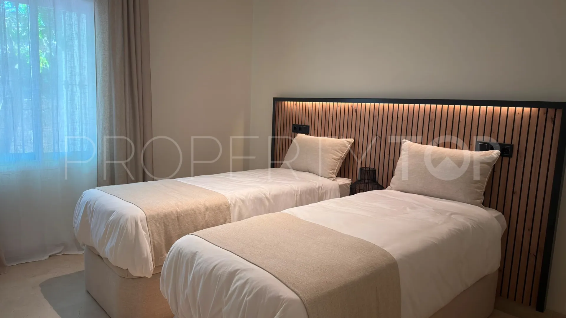 For sale Sierra Blanca 3 bedrooms apartment