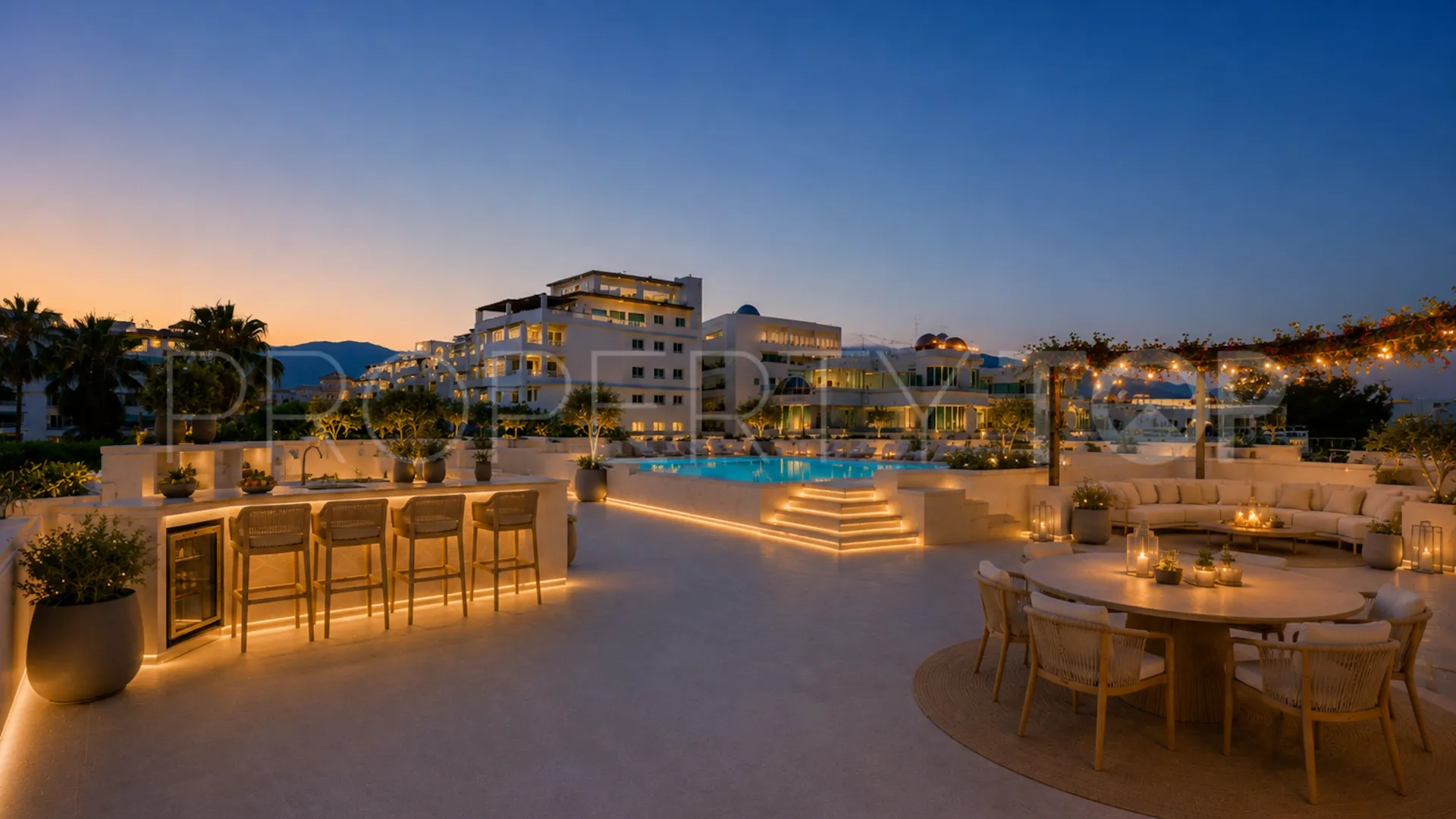 For sale 6 bedrooms duplex penthouse in Marbella - Puerto Banus