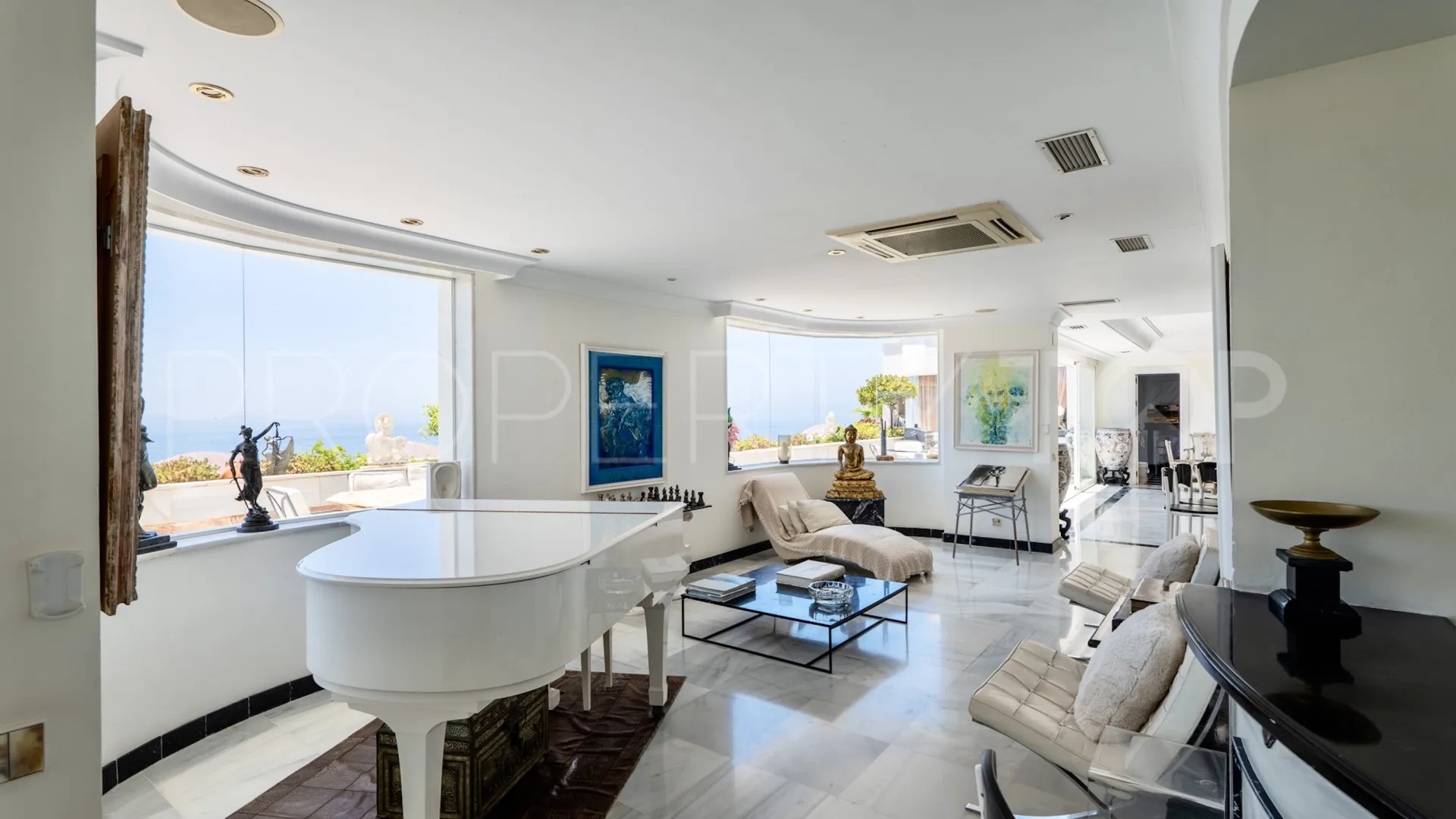 For sale 6 bedrooms duplex penthouse in Marbella - Puerto Banus