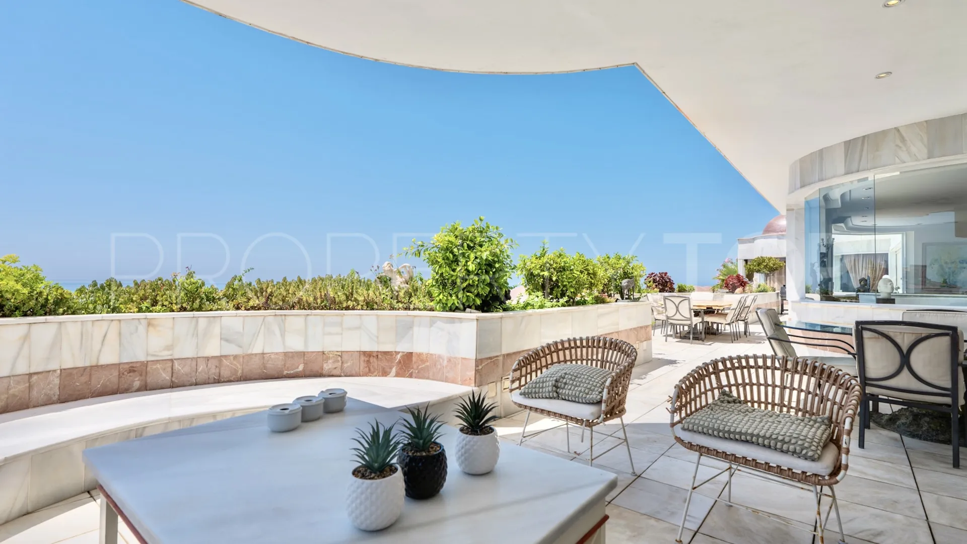 For sale 6 bedrooms duplex penthouse in Marbella - Puerto Banus