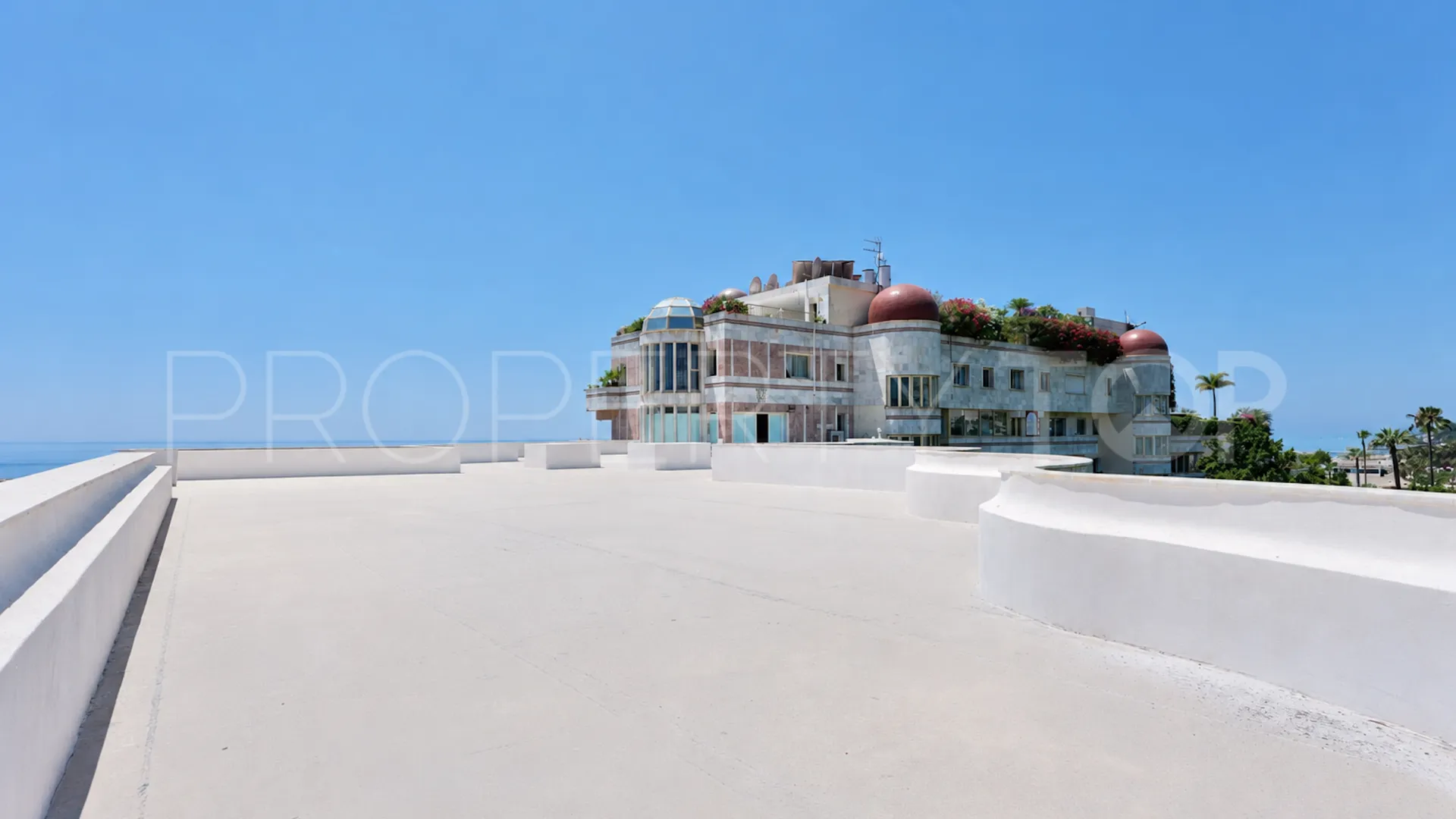 For sale 6 bedrooms duplex penthouse in Marbella - Puerto Banus