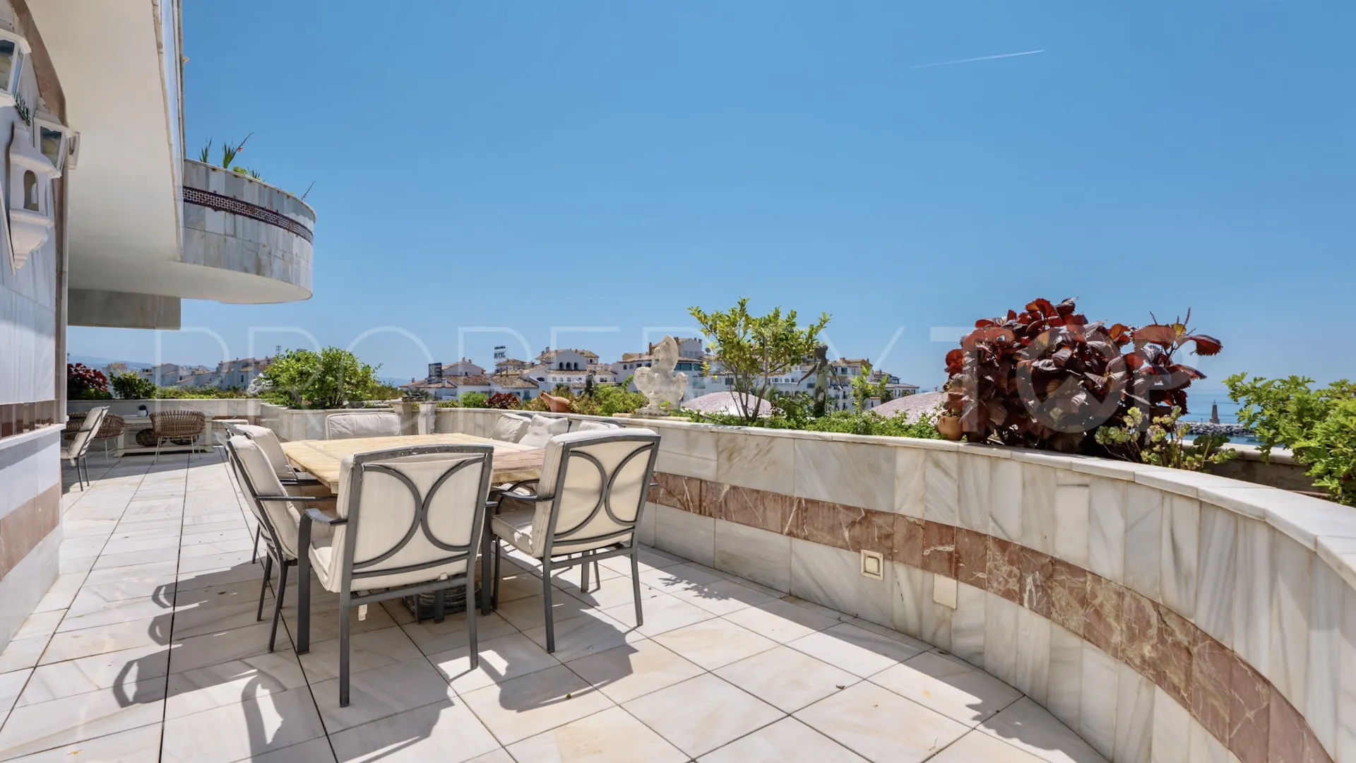 For sale 6 bedrooms duplex penthouse in Marbella - Puerto Banus