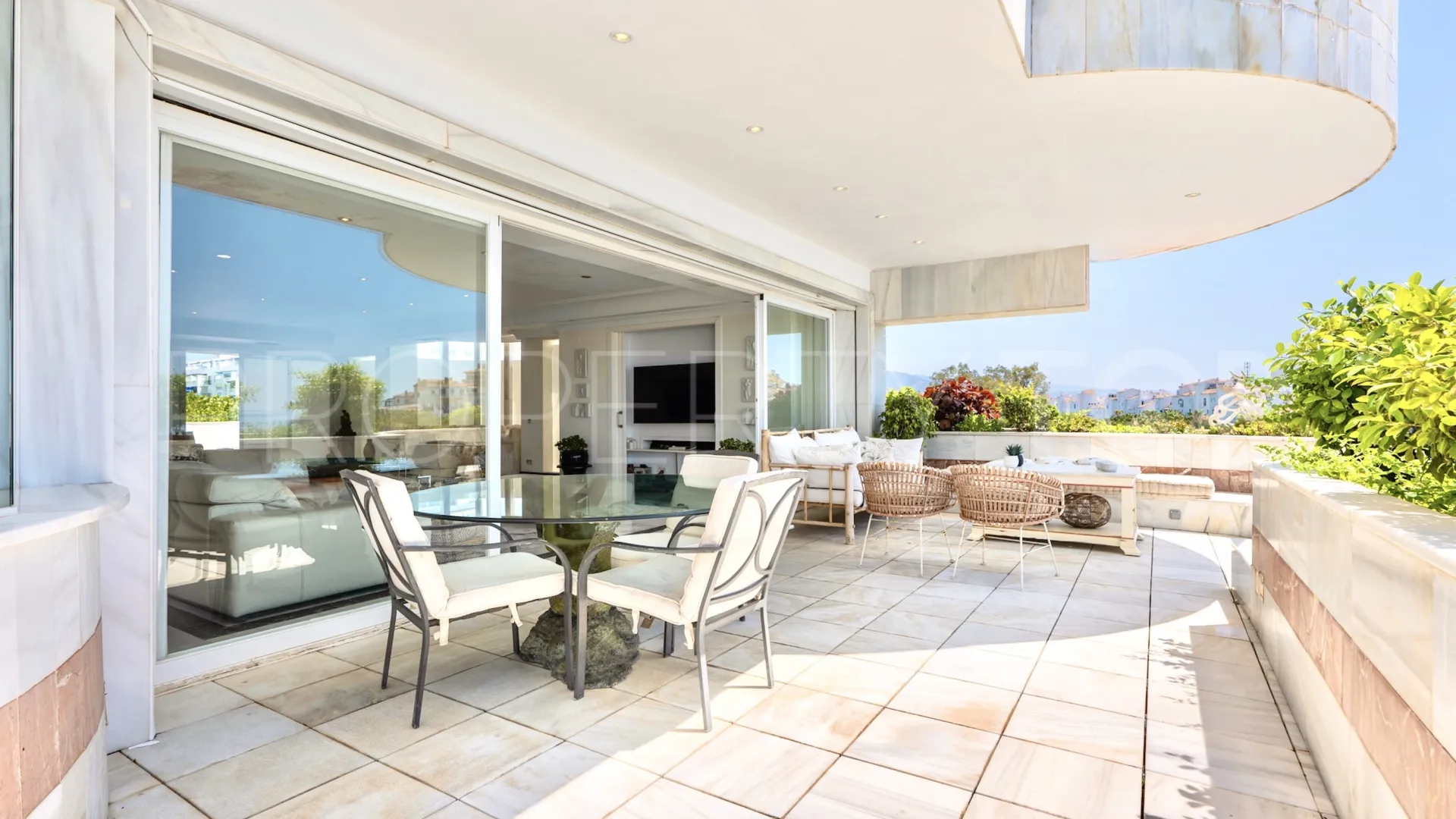 For sale 6 bedrooms duplex penthouse in Marbella - Puerto Banus