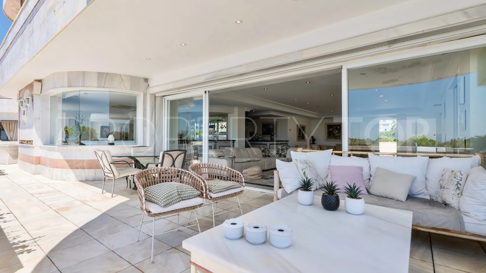 For sale 6 bedrooms duplex penthouse in Marbella - Puerto Banus