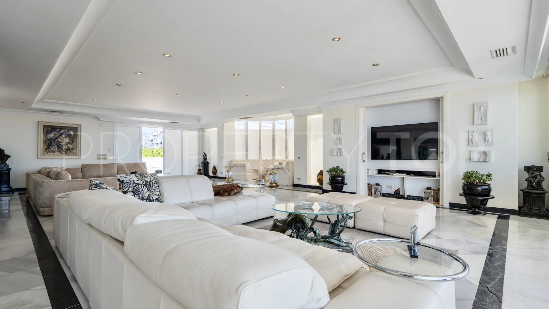 For sale 6 bedrooms duplex penthouse in Marbella - Puerto Banus