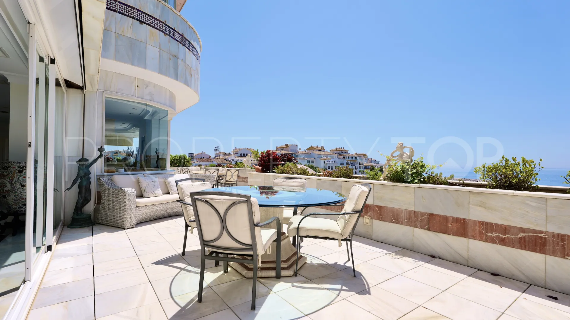 For sale 6 bedrooms duplex penthouse in Marbella - Puerto Banus