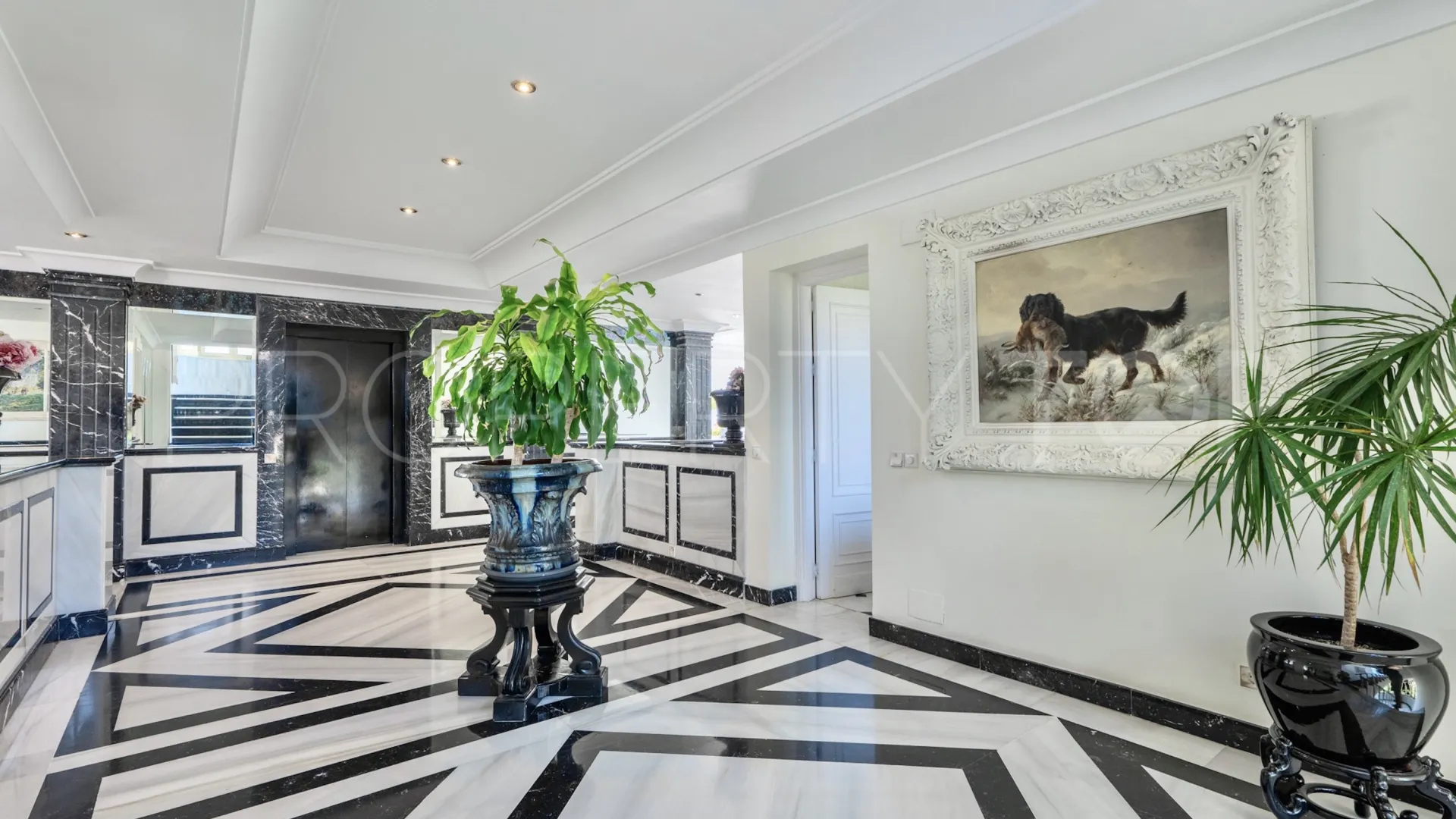 For sale 6 bedrooms duplex penthouse in Marbella - Puerto Banus