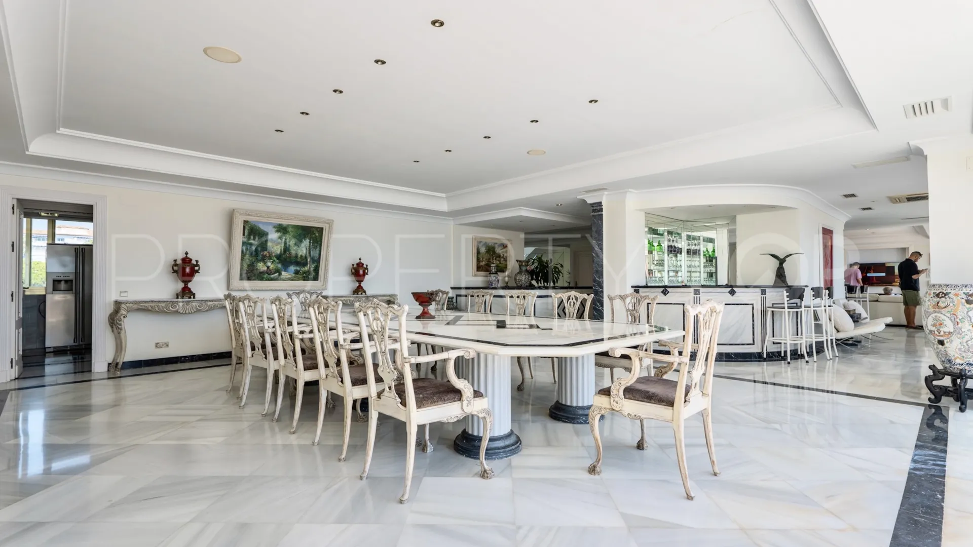 For sale 6 bedrooms duplex penthouse in Marbella - Puerto Banus