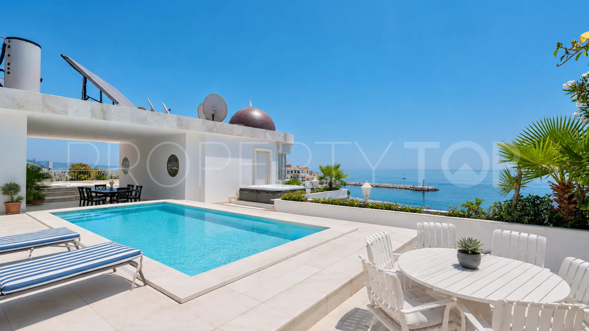 For sale 6 bedrooms duplex penthouse in Marbella - Puerto Banus