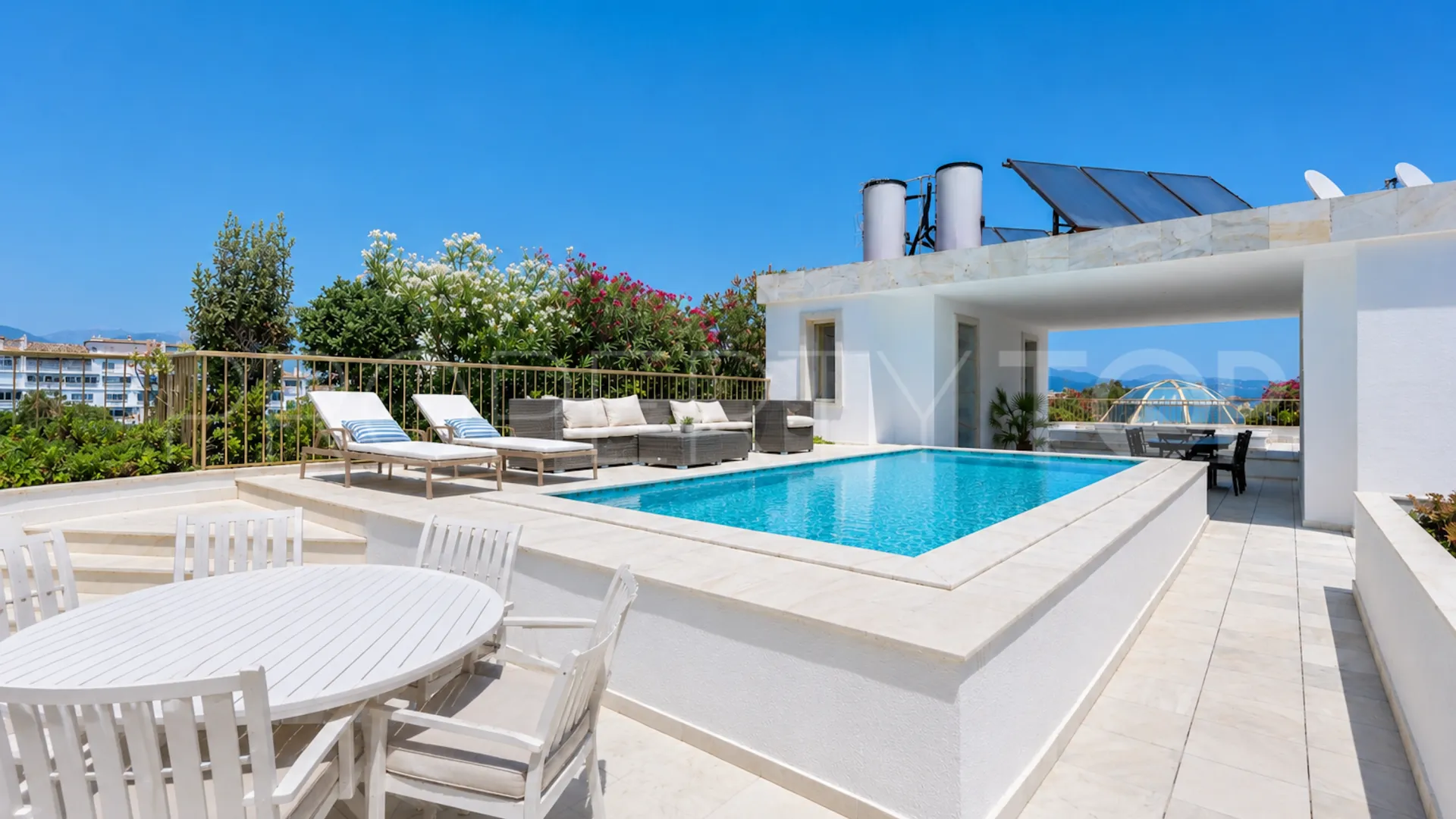 For sale 6 bedrooms duplex penthouse in Marbella - Puerto Banus