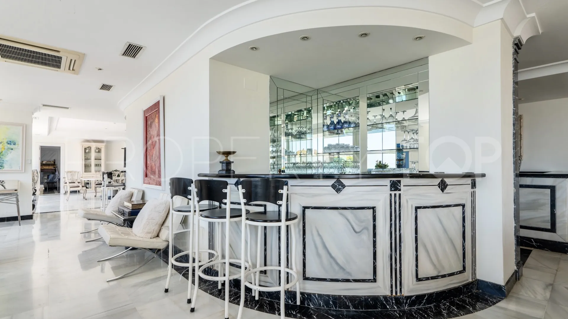 For sale 6 bedrooms duplex penthouse in Marbella - Puerto Banus