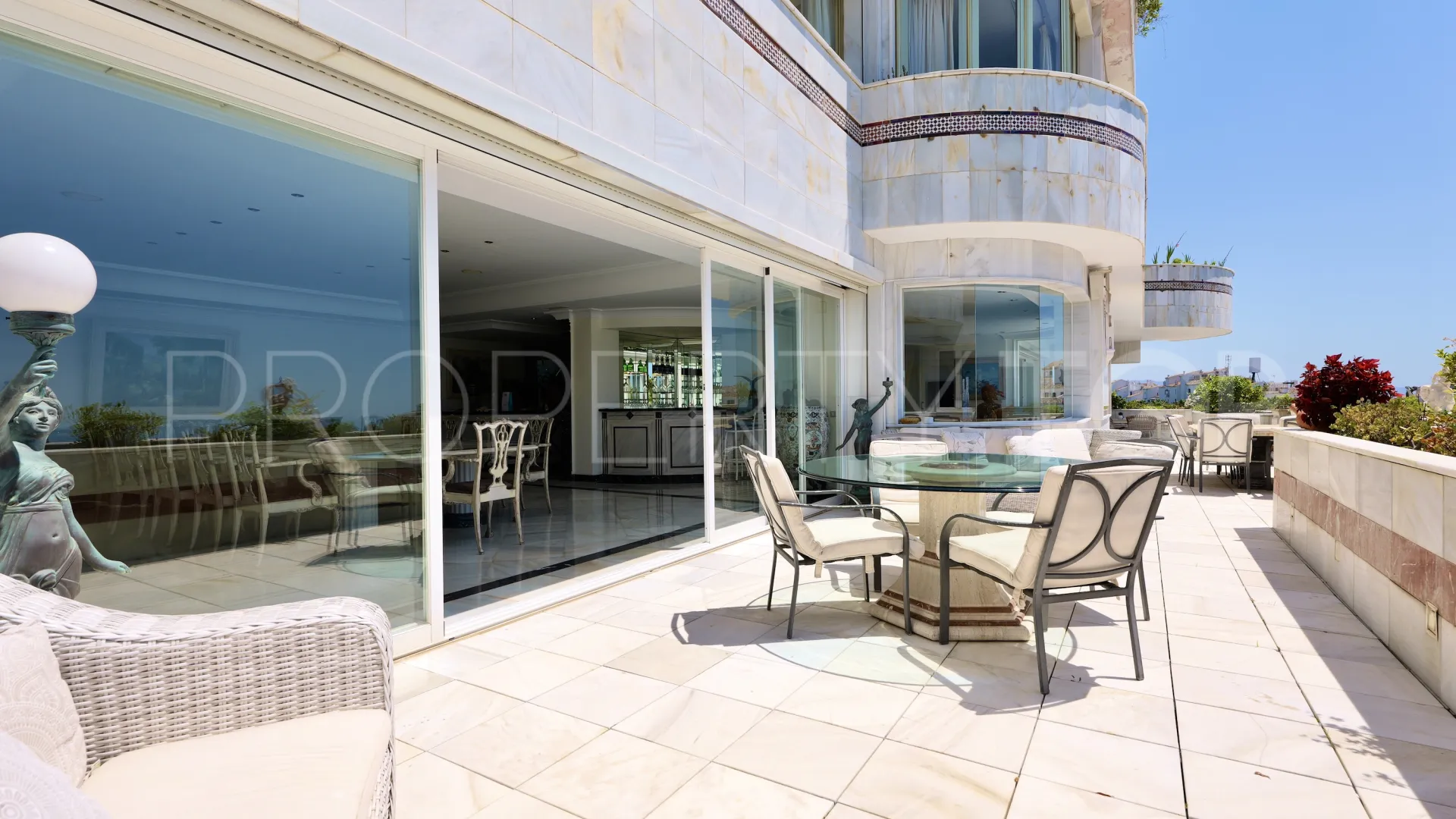 For sale 6 bedrooms duplex penthouse in Marbella - Puerto Banus