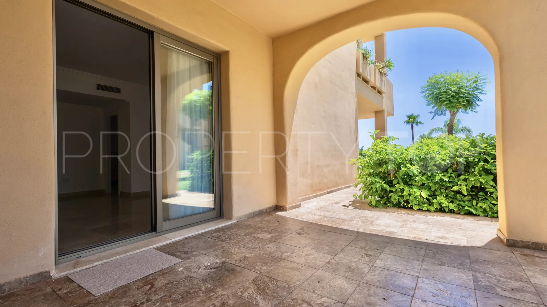 Se vende apartamento planta baja en Hacienda del Señorio de Cifuentes