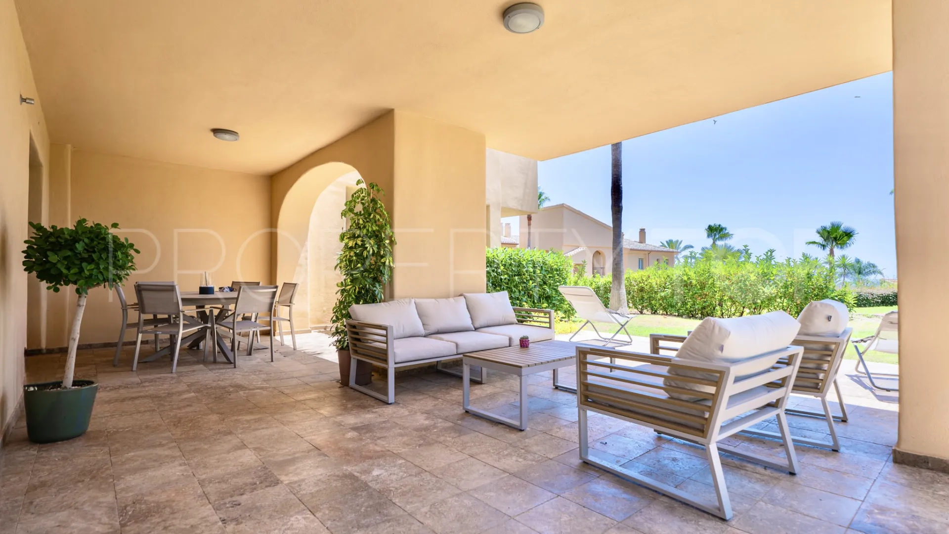 Se vende apartamento planta baja en Hacienda del Señorio de Cifuentes