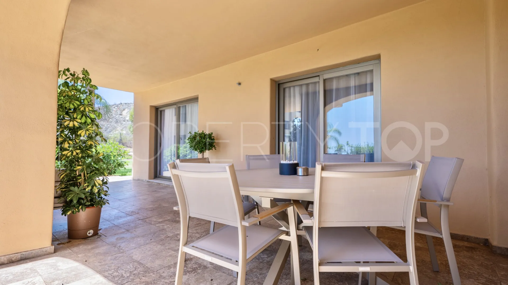Se vende apartamento planta baja en Hacienda del Señorio de Cifuentes