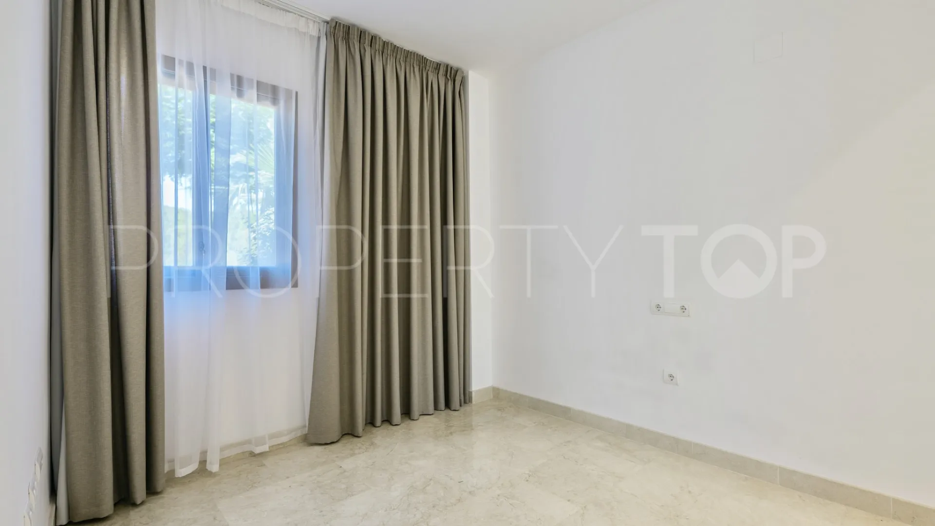 Se vende apartamento planta baja en Hacienda del Señorio de Cifuentes