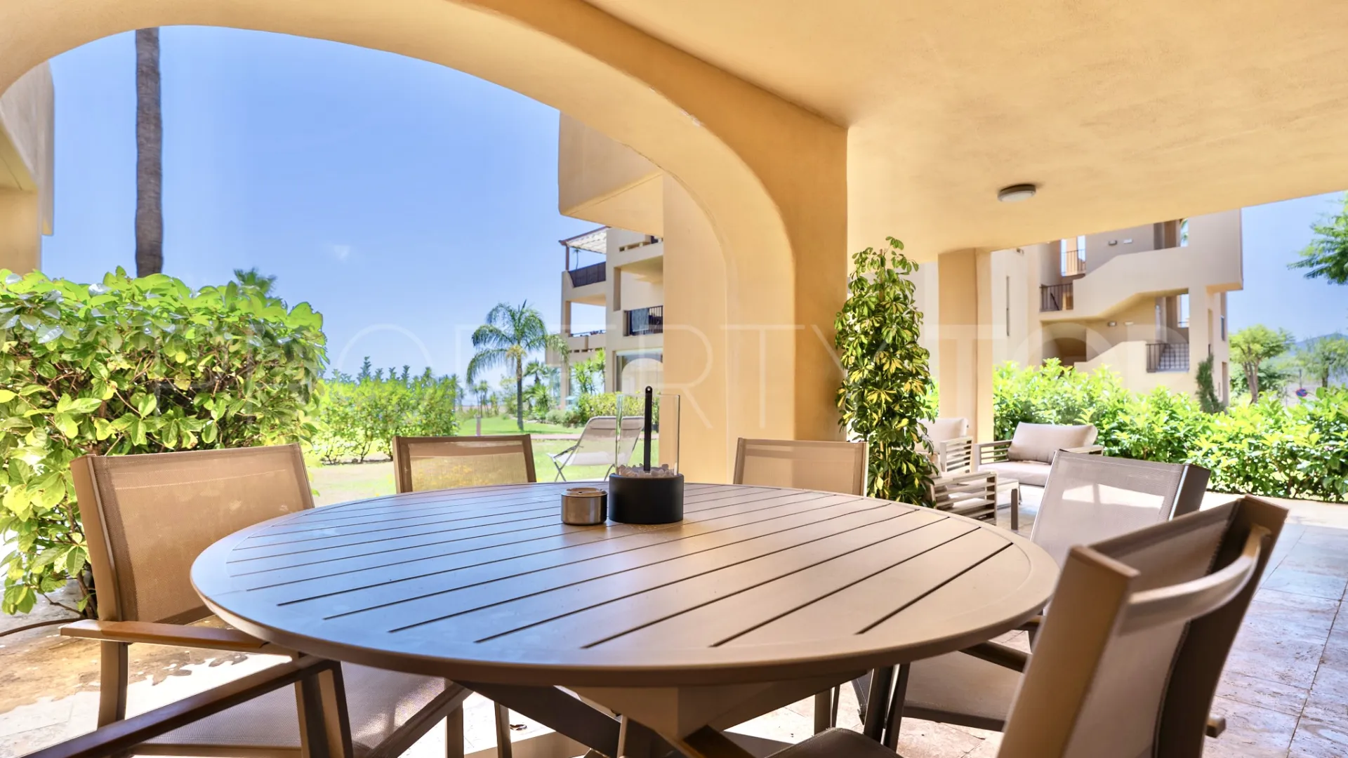 Se vende apartamento planta baja en Hacienda del Señorio de Cifuentes