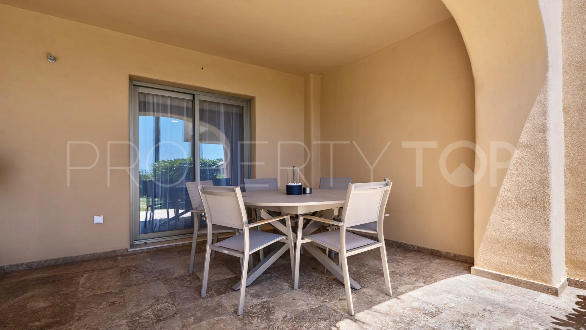 Se vende apartamento planta baja en Hacienda del Señorio de Cifuentes