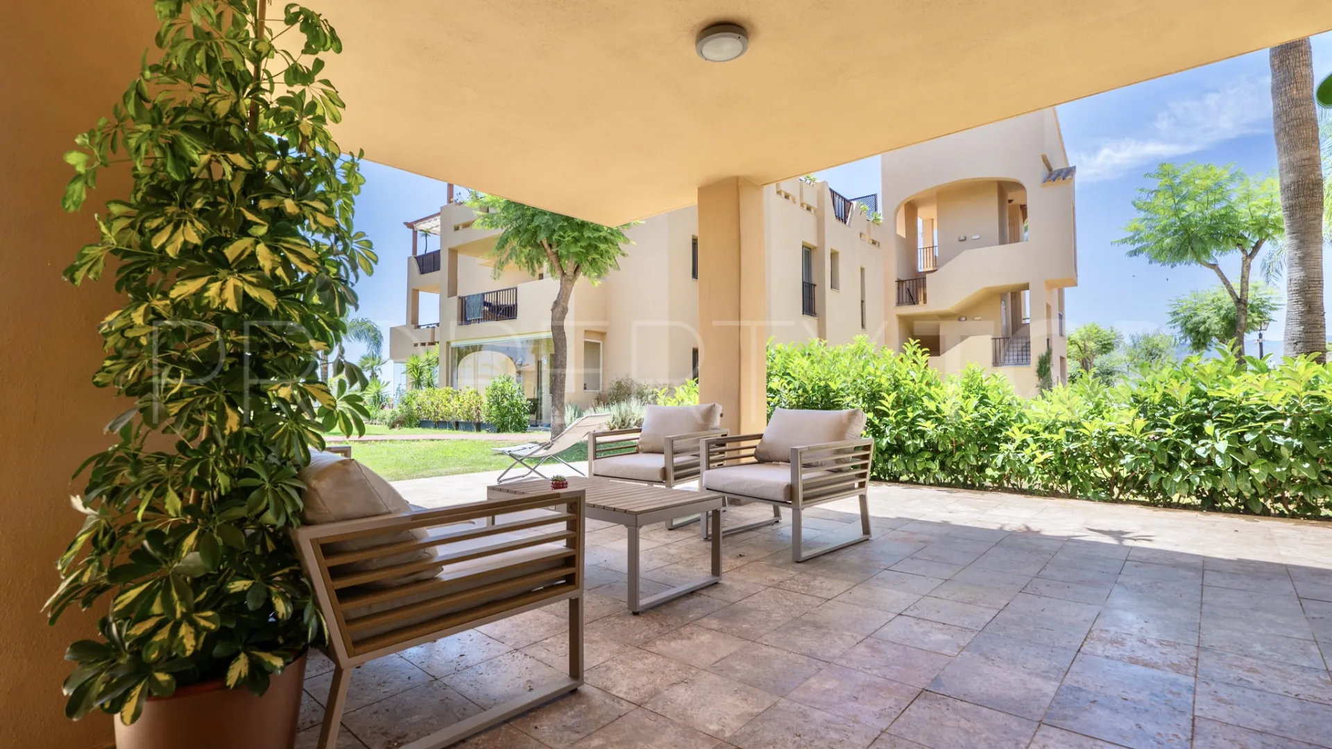 Se vende apartamento planta baja en Hacienda del Señorio de Cifuentes