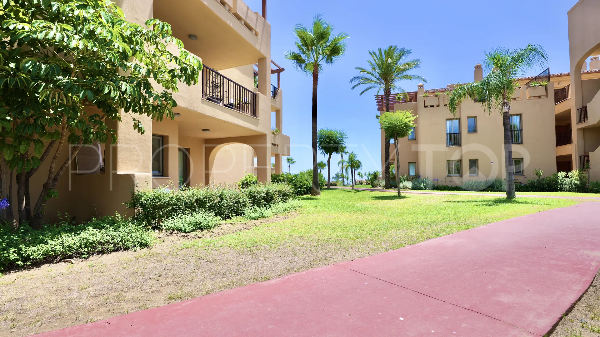 Se vende apartamento planta baja en Hacienda del Señorio de Cifuentes