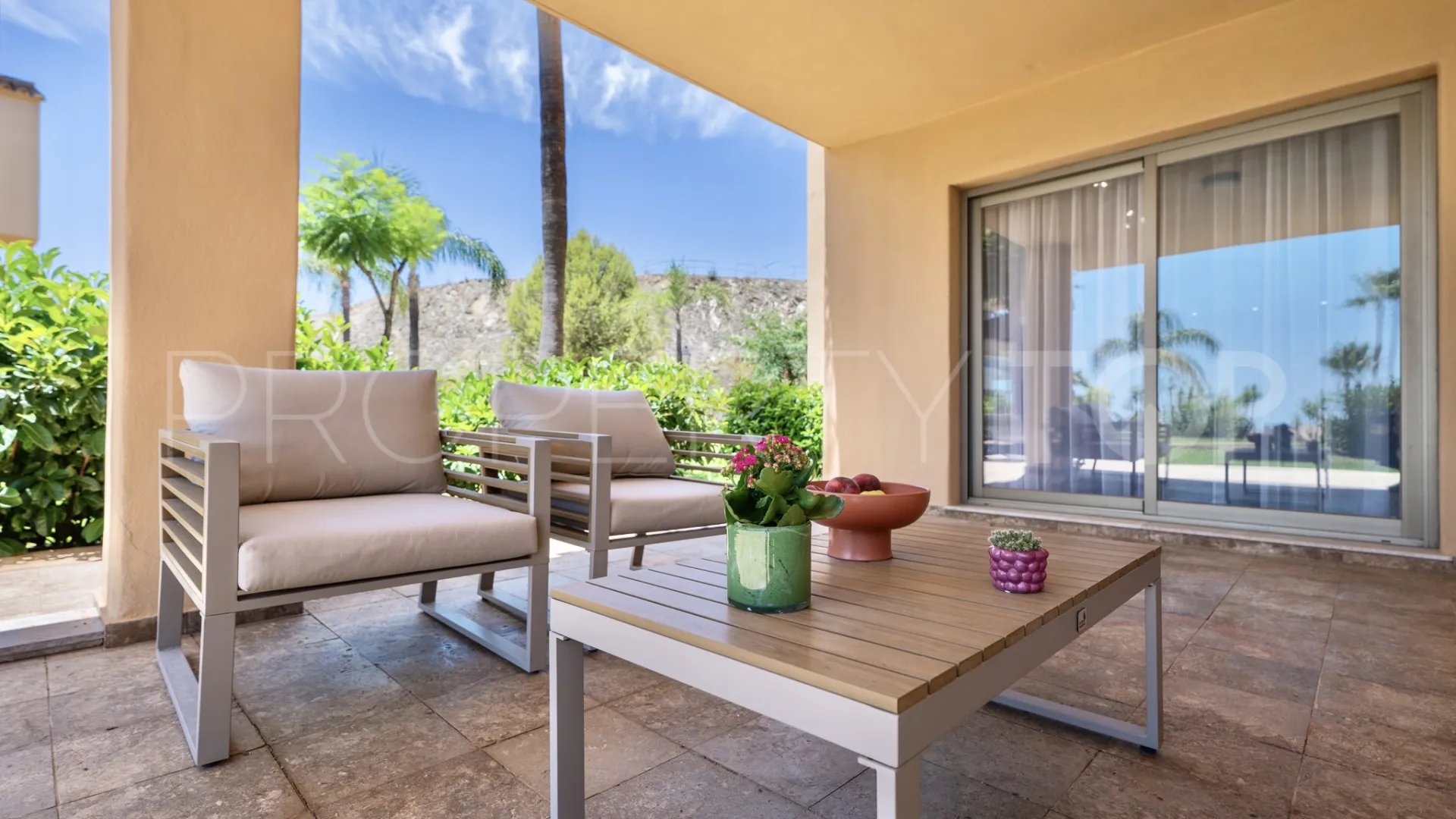 Se vende apartamento planta baja en Hacienda del Señorio de Cifuentes