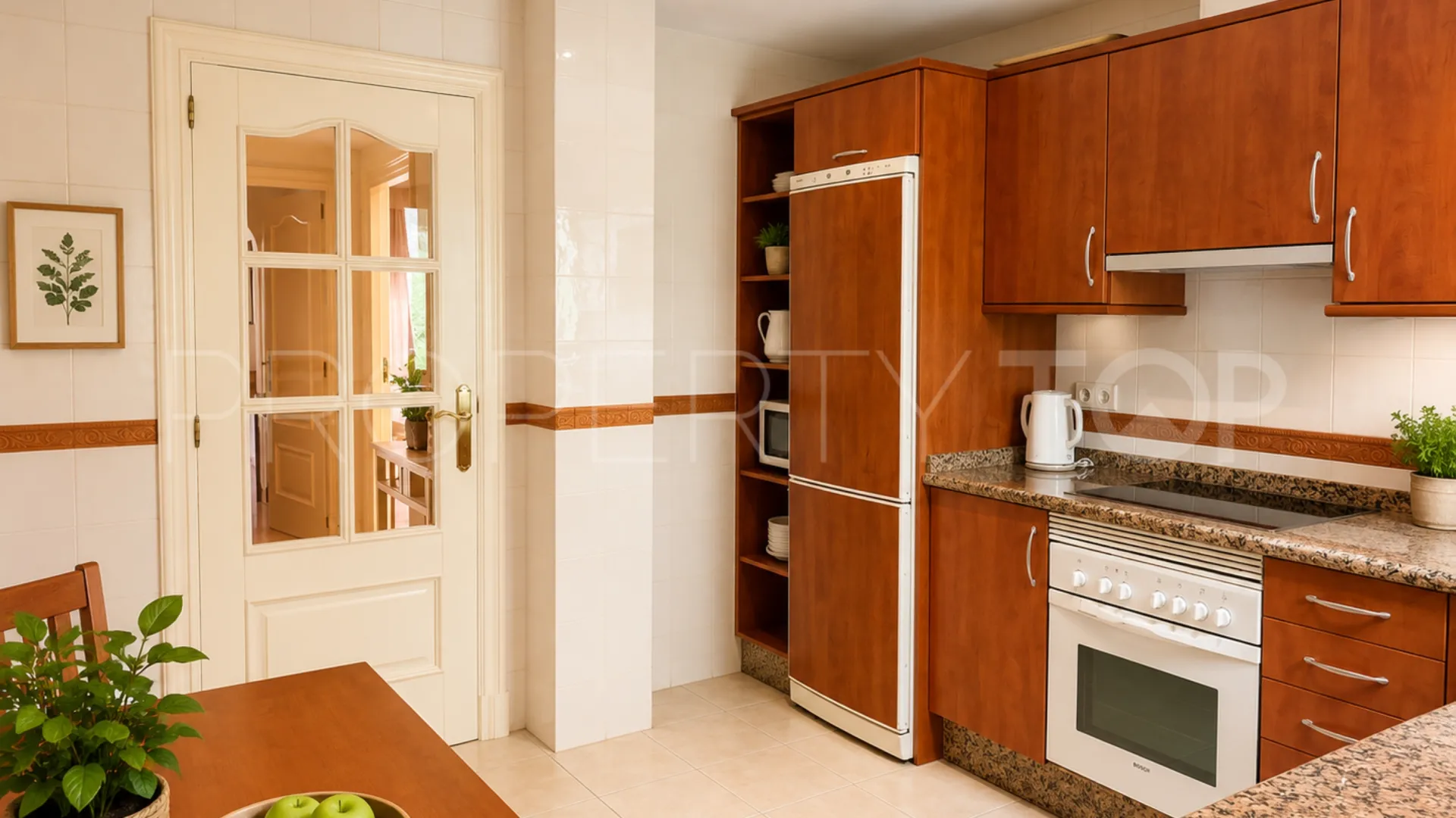 Apartamento planta baja en venta en La Alzambra con 2 dormitorios