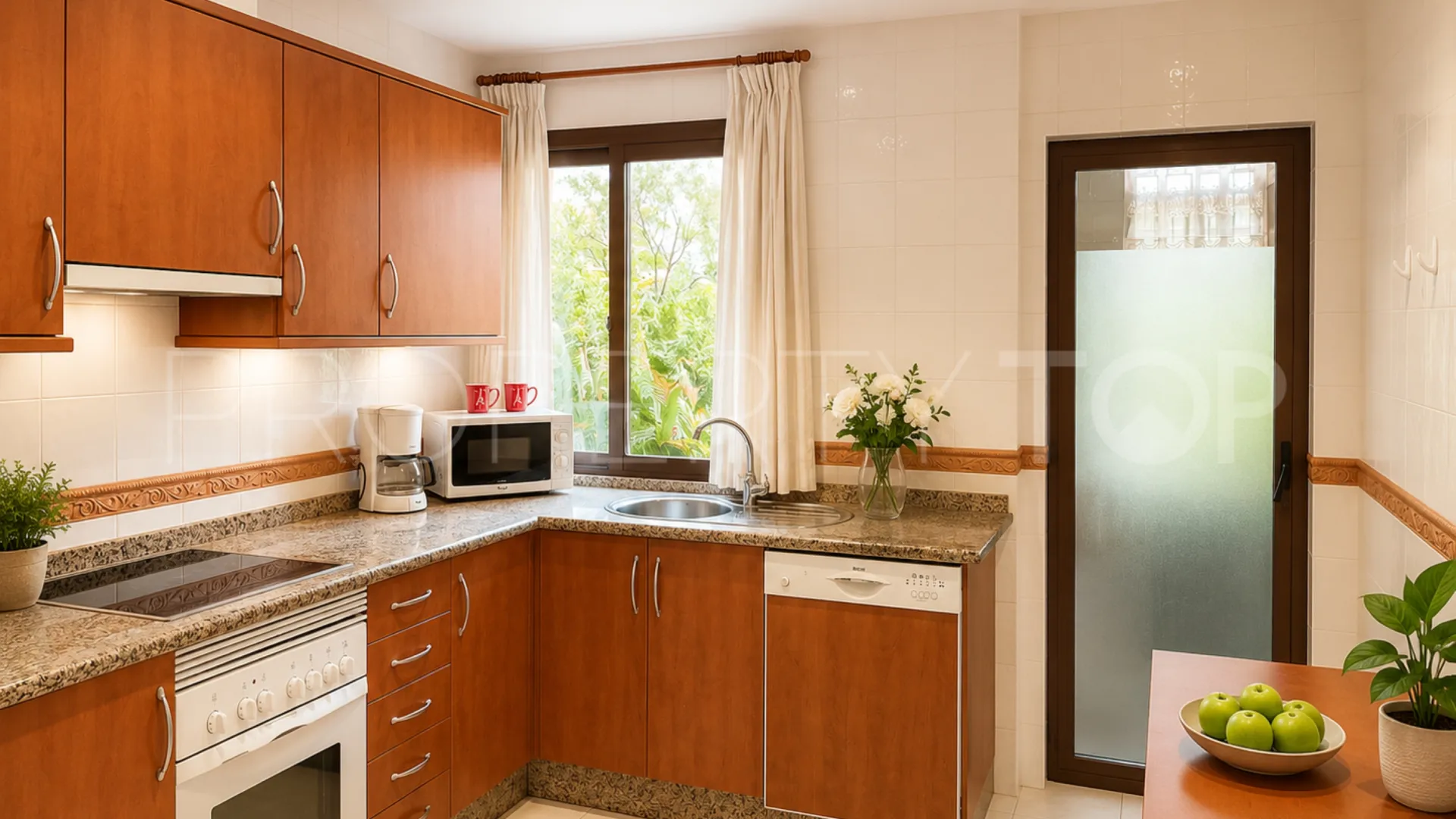 Apartamento planta baja en venta en La Alzambra con 2 dormitorios