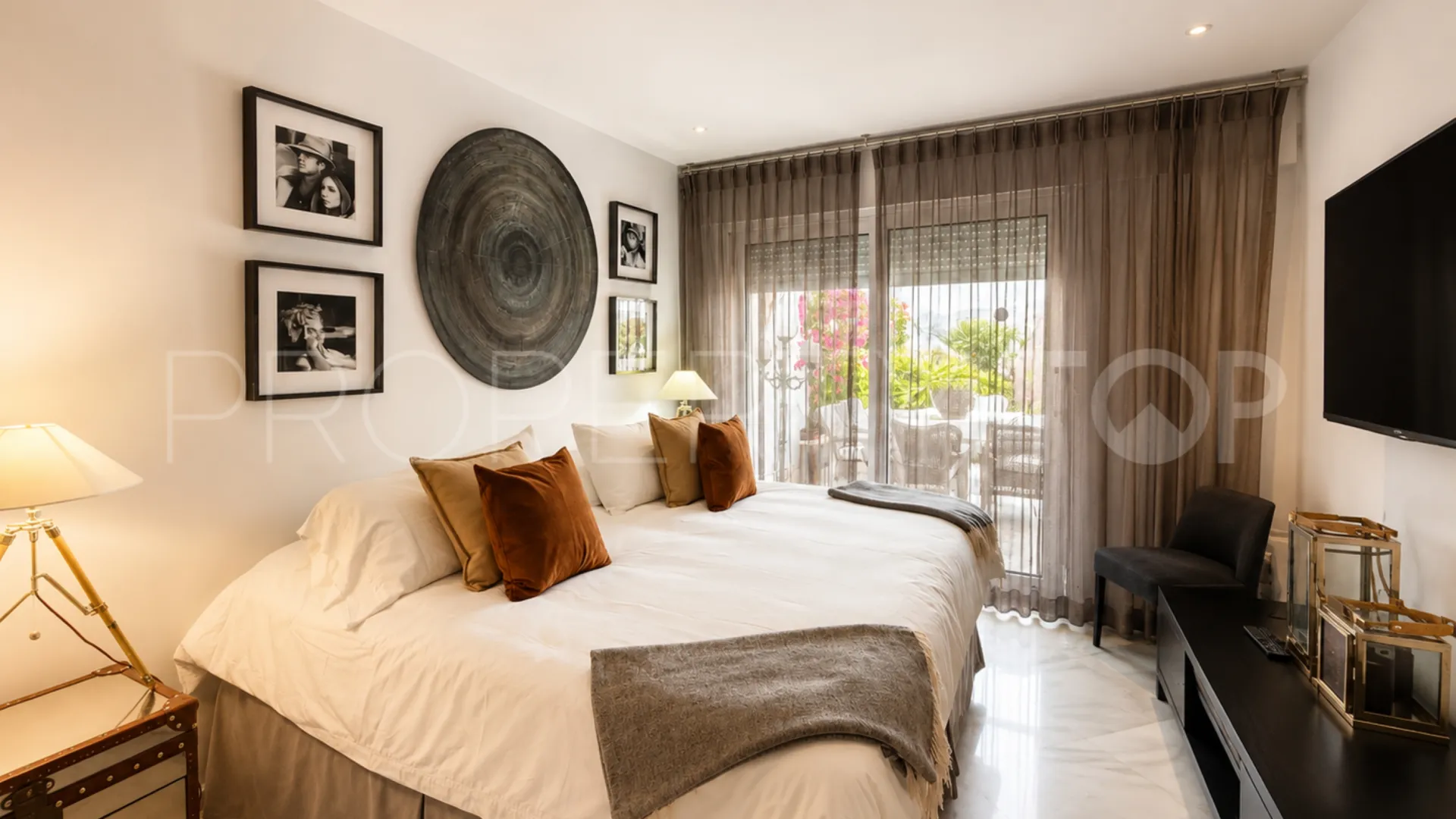 For sale Marbella - Puerto Banus 3 bedrooms ground floor apartment