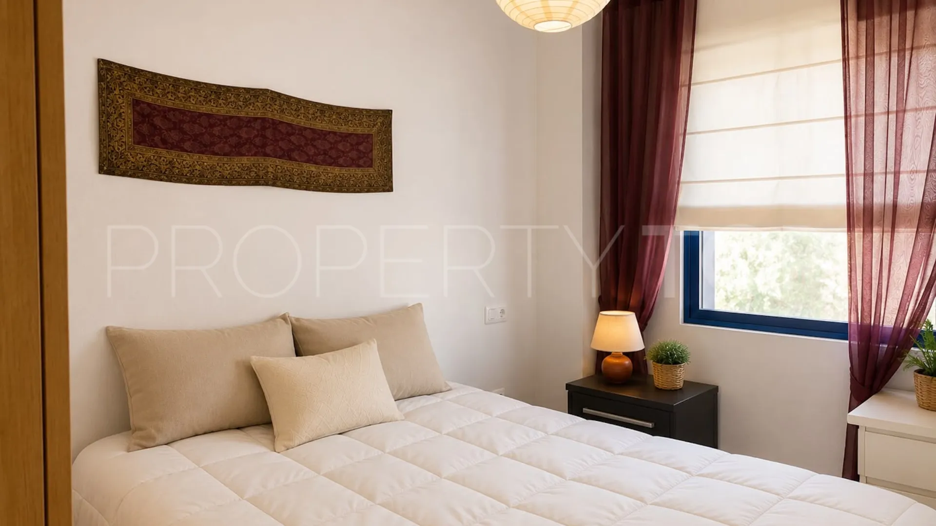 Buy apartment with 2 bedrooms in Las Lagunas