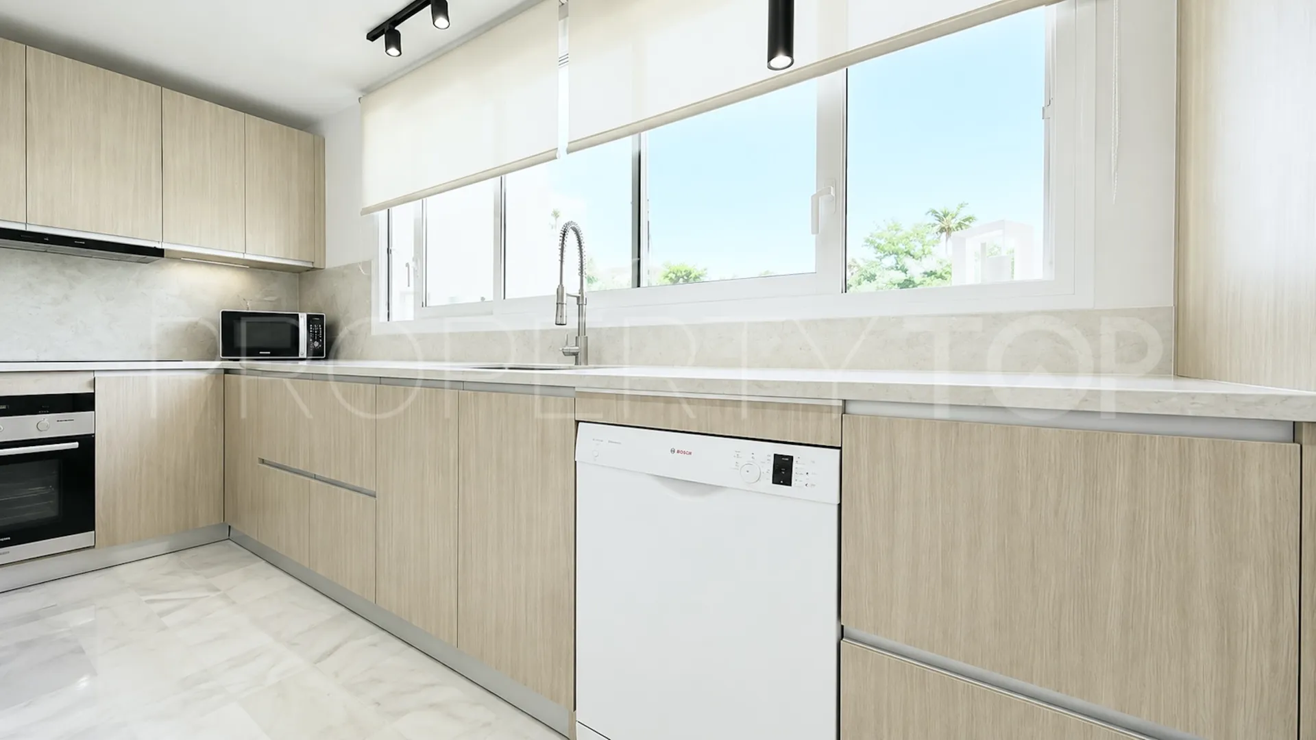 Town house for sale in Cancelada
