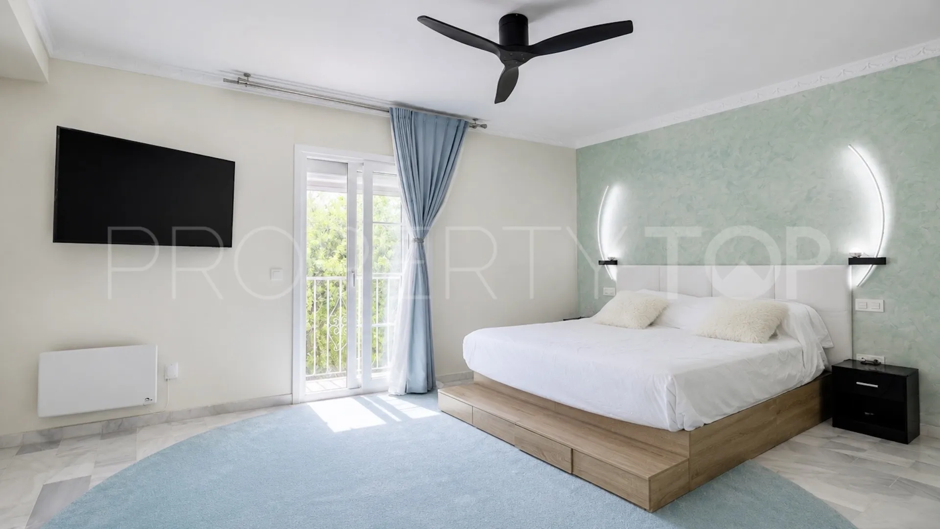 Town house for sale in Cancelada