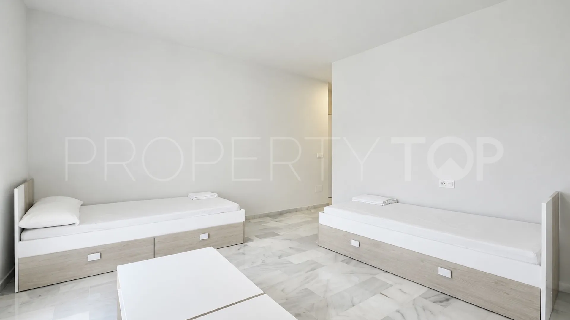 Town house for sale in Cancelada