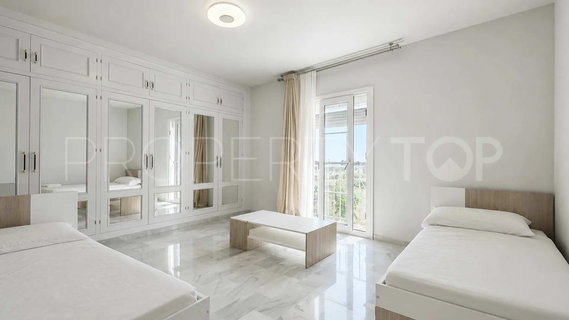 Town house for sale in Cancelada