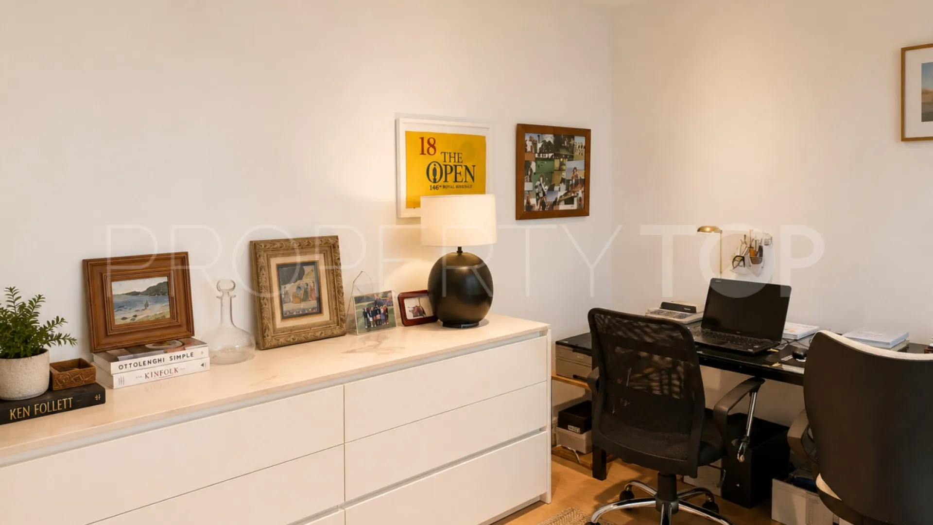 Apartamento planta baja en venta en Marbella Este