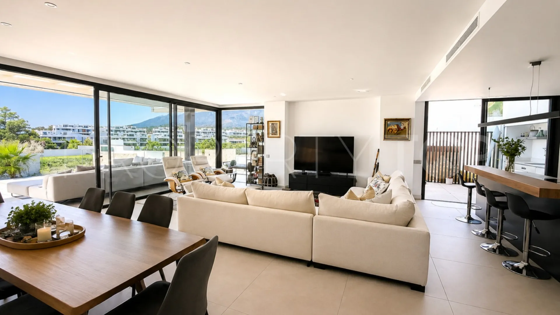 Apartamento planta baja en venta en Marbella Este