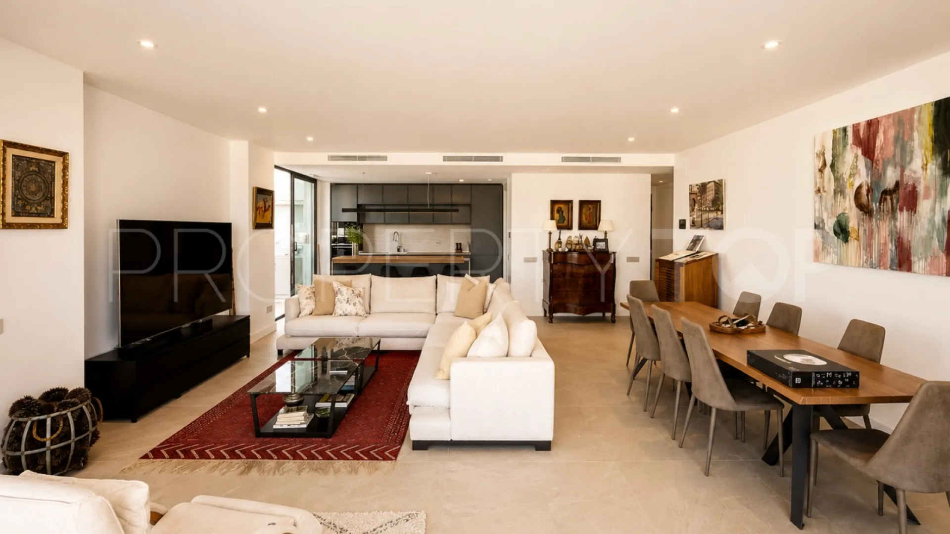 Apartamento planta baja en venta en Marbella Este