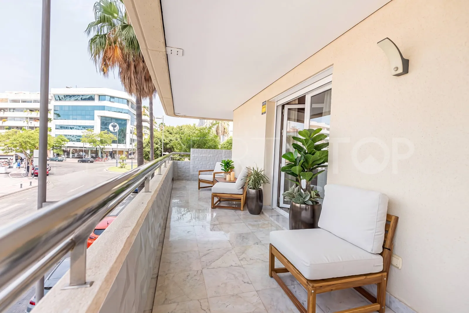Apartamento a la venta de 2 dormitorios en Marbella - Puerto Banus