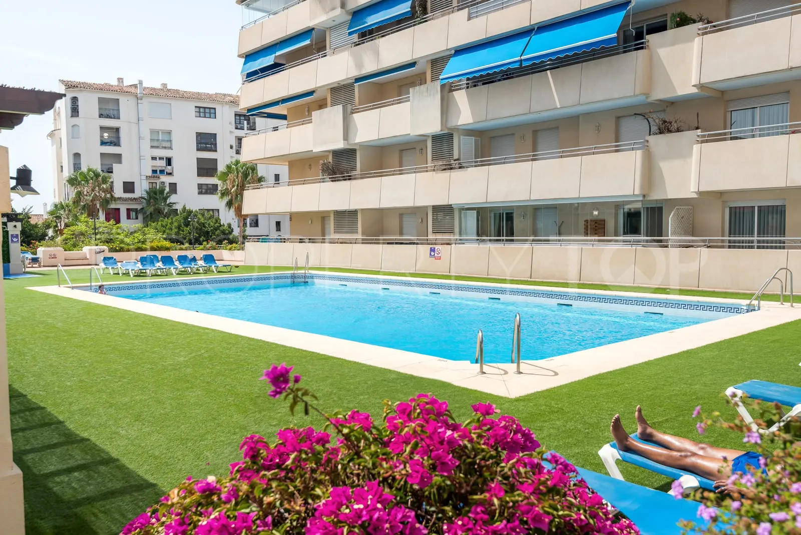 Apartamento a la venta de 2 dormitorios en Marbella - Puerto Banus