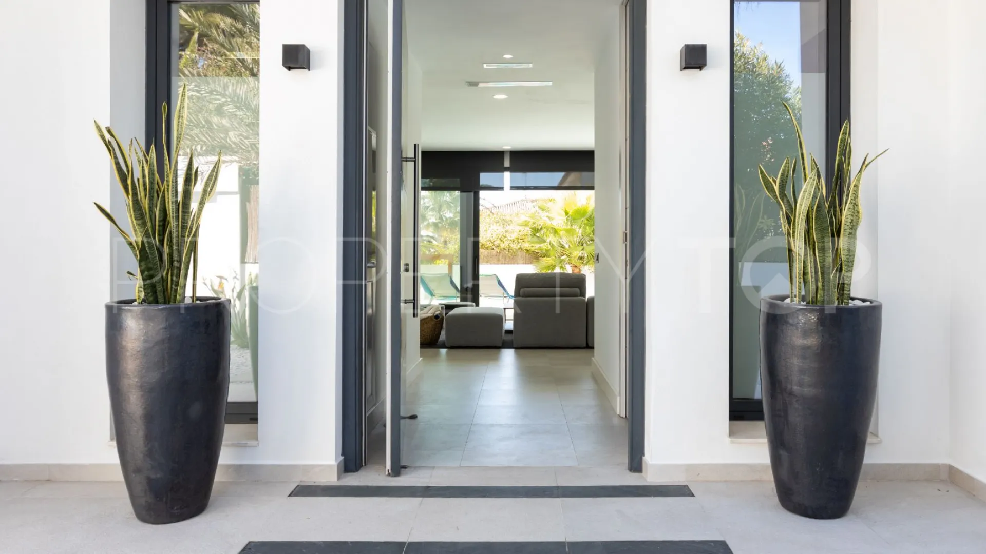 5 bedrooms house for sale in Marbesa