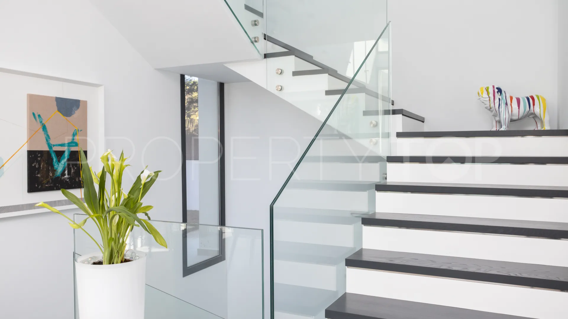 5 bedrooms house for sale in Marbesa